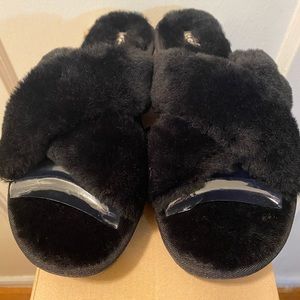 UGG FUZZETTE* NEW*